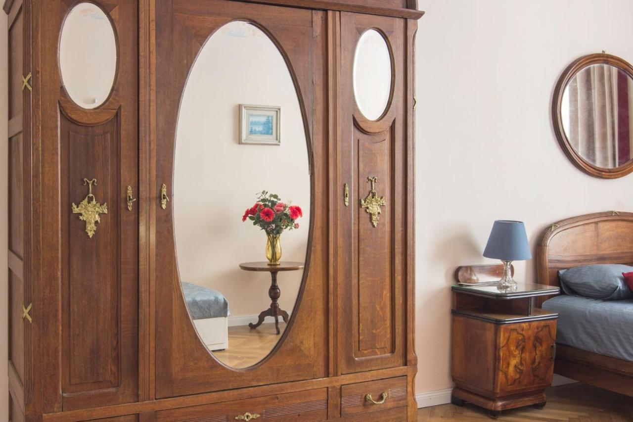 Prague Castle Apartment Vintage Exterior photo